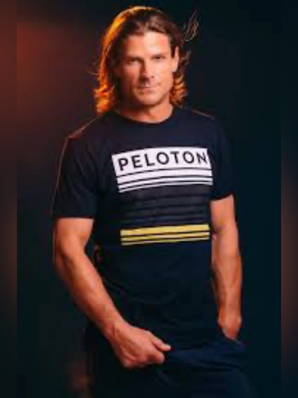 Peloton Men’s Navy Tee with White and Yellow Graphic size L NWT